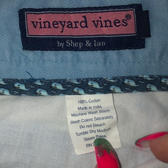 Vineyard vines shorts - Picture 2 of 8